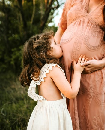 Pregnancy & Breastfeeding: Safe Skincare Products