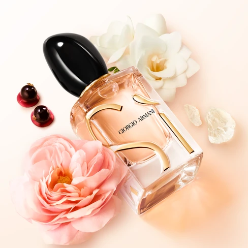 Giorgio Armani Si Eau de Parfum for Woman SweetCare United States