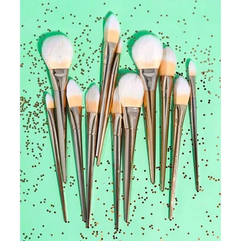 real techniques Brocha con corte cónico para maquillaje en polvo