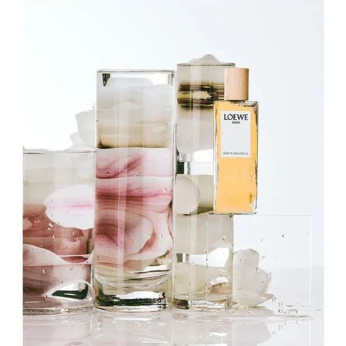 LOEWE WHITE MAGNOLIA 香水 楽天市場】香水 LOEWE オーラ ホワイト マグノリア EDP・SP 30ml