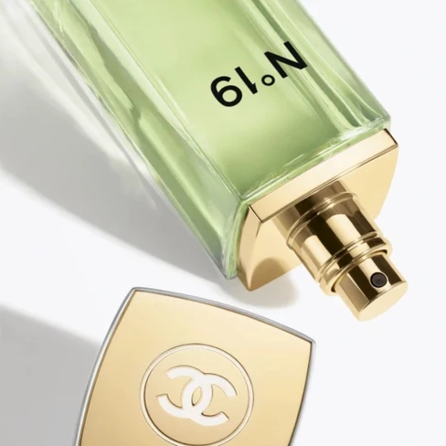 N 19 Eau de Toilette