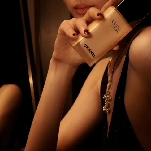 Chanel Sublimage Le Fluide Ultimate Skin Regeneration - SweetCare