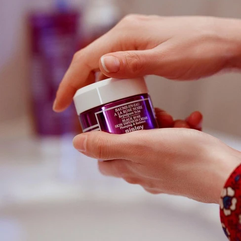 Black Rose Skin Infusion Cream Plumping and Radiance - Sisley