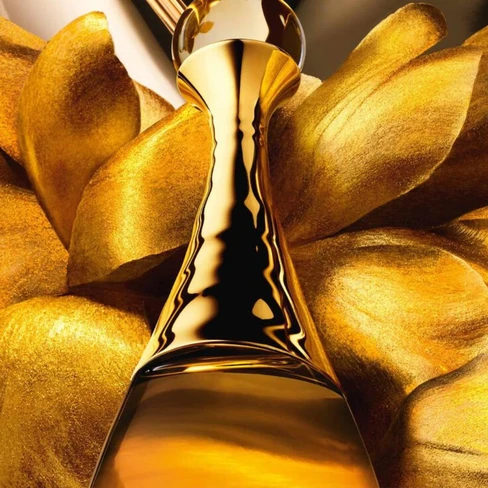 Dior J'Adore L'Or Essence de Parfum - SweetCare Norway