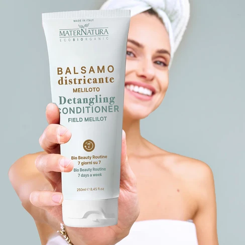 Maternatura Conditioner Mit Hirse – Vegan, Ohne Silikone, Für Trockenes & Lockiges Haar, 250 Ml