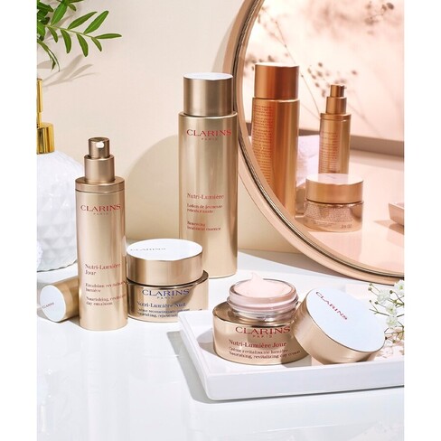 Nutri-Lumière Jour 滋养、活化日霜- Clarins | Buy at Sweetcare