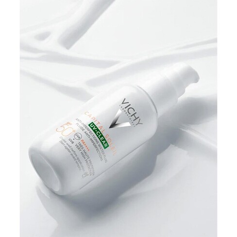 Capital Soleil UV-Clear SPF50 Anti-Imperfectiones Water Fluid