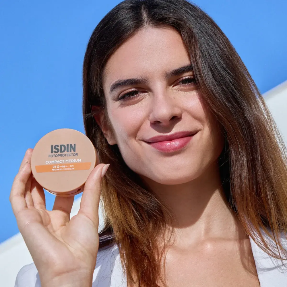 Fotoprotector Compact Oil Free SPF50+ - Isdin | Buy at Sweetcare